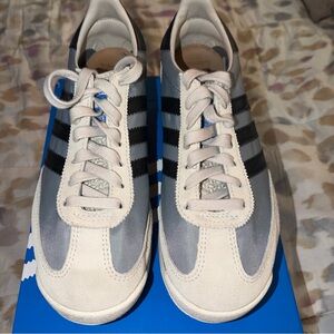 Adidas SL 72 Unisex kids/adults beige and Black Sneakers